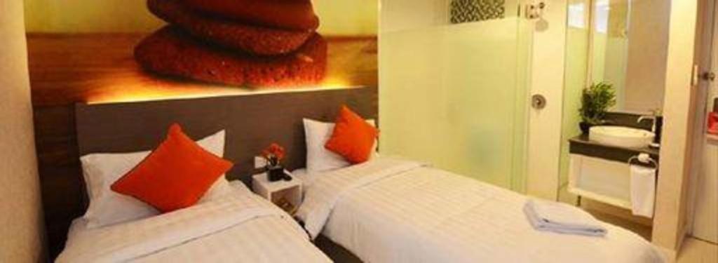 Clay Hotel Jakarta Buitenkant foto